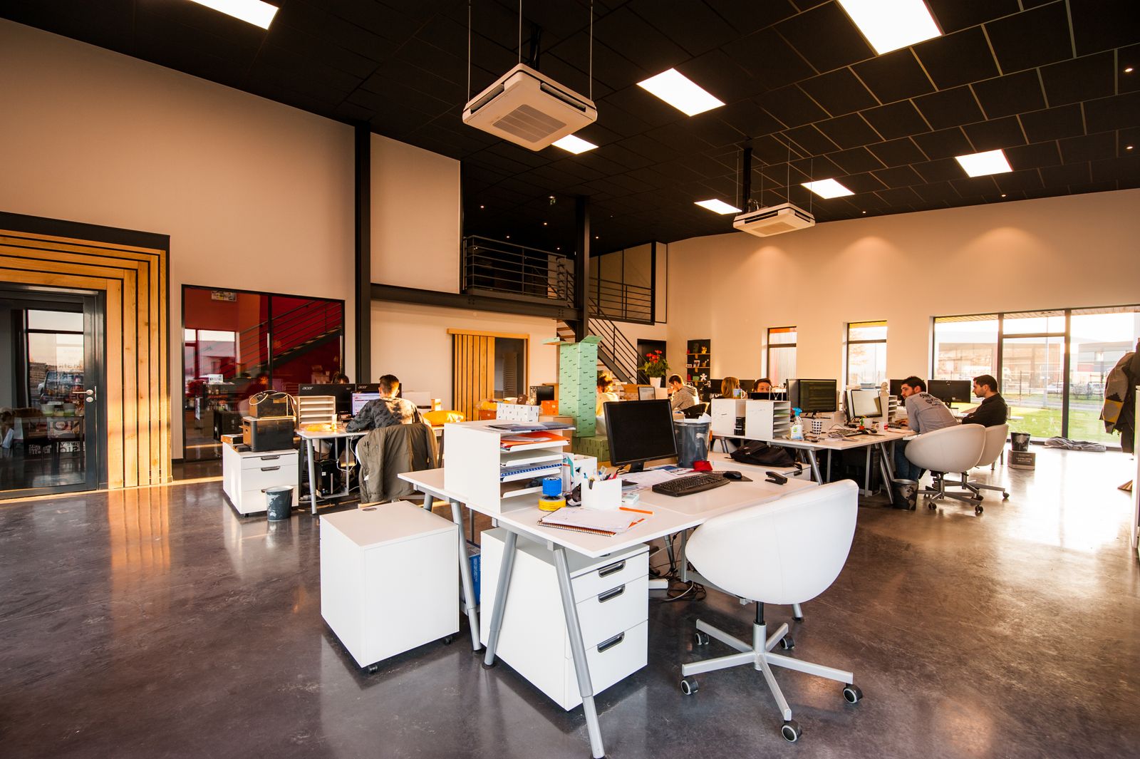 Modernes Büro von Mainwert Immobilien in Hanau-Steinheim